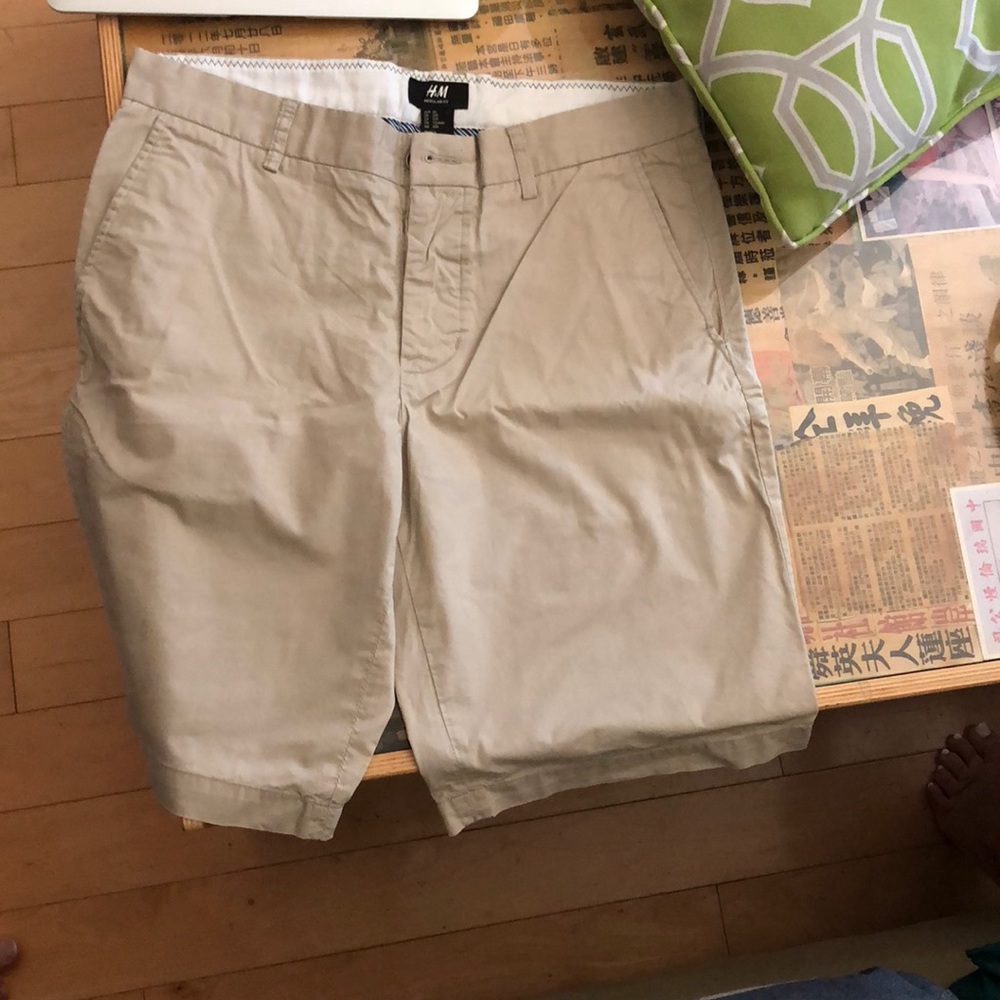 Tan H&M shorts